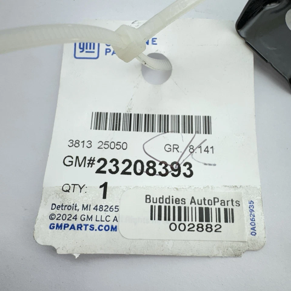 Chevrolet Traverse 2018-2021 soporte de montaje del guardabarros superior OEM 23208393 Foto 3 de 3