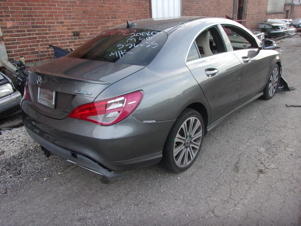 Módulo multifunción usado se adapta a: Mercedes-Benz Mercedes clase CLA 166 2018 tipo Foto 4 de 4