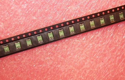 QTY (100) miniSMDC110-2 TYCO 1.1A 8V 1812 SMD PTC RESETTABLE FUSES POLYSWITCH