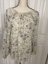 Women Shirt.Brand Chaps.Color Ivroy.Sz M.pre Owned.