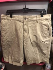 Lee Beige Men  s Khaki Shorts Size 36