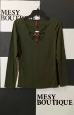 Gitano Long-Sleeve Butterfly Neck Solid  Womens  Small  Dark Green