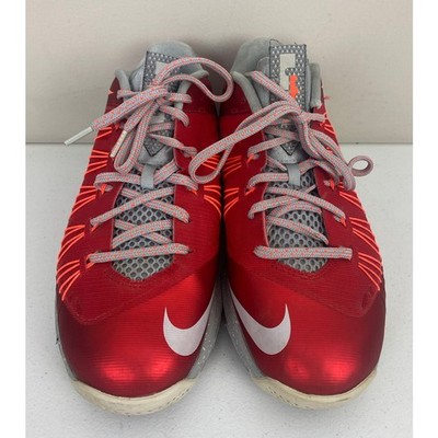 Nike Lebron James X Low University Red athletic basketball  display picture 2