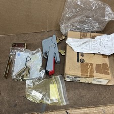 Allen Bradley 1494V-H1 Ser. A Operating Disconnect Handle Metal Gray