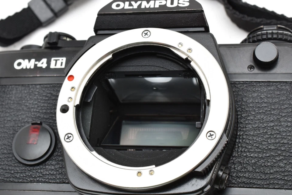 [CASI COMO NUEVA con correa] Cámara fotográfica Olympus OM-4 Ti 35 mm SLR cuerpo negro de JAPÓN Foto 3 de 4