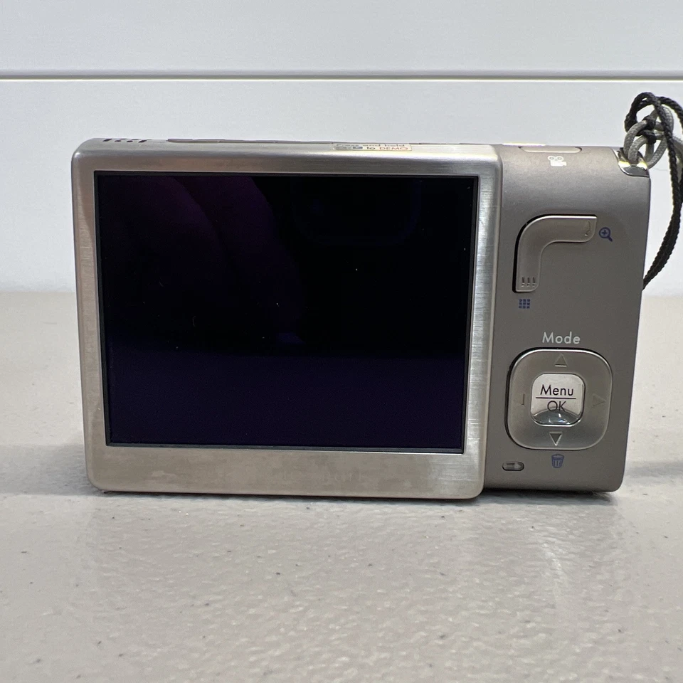 HP PhotoSmart R927 8.2MP Digital Camera - Silver - Image 3 of 4