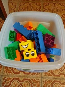 LEGO Quatro: Large Quatro Bucket (5357) Complete