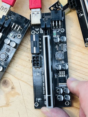 Ver 009S Plus PCIe Riser Express 1x to 16X Adapter SATA 15Pin to 6Pin 3 Stück