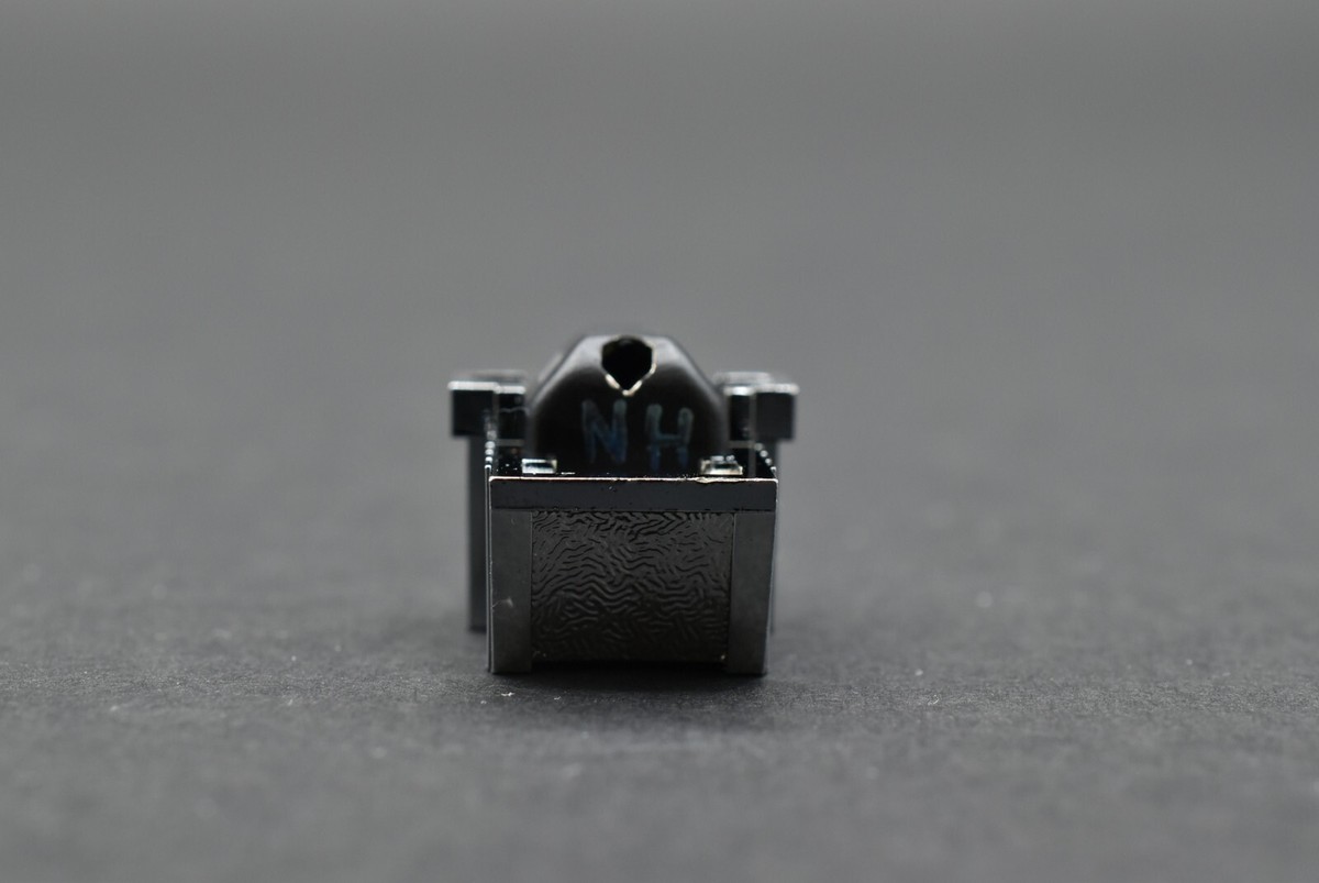without stylus* SHURE V15 Type III Type 3 MM Cartridge - White