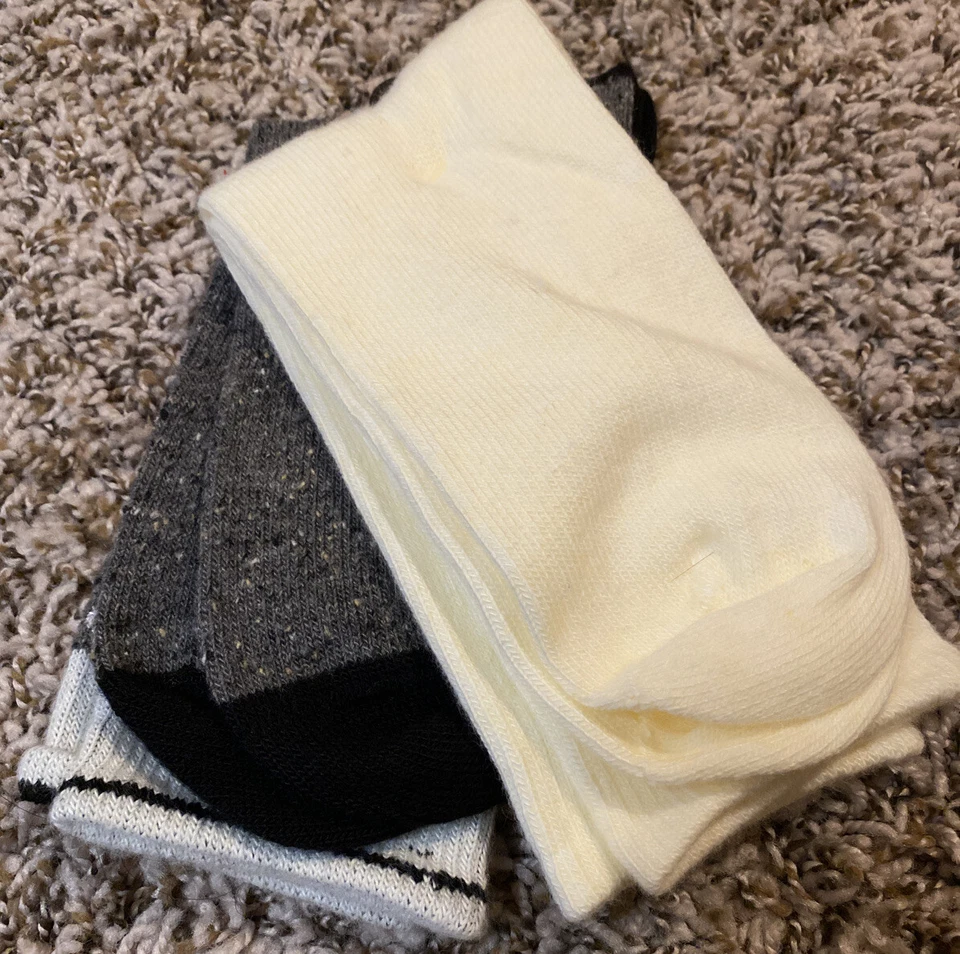 No Nonsense Women's Mid Calf Boot Socks Shoe Size 4-10 Multi Color 2 Pair  - Image 2 of 3