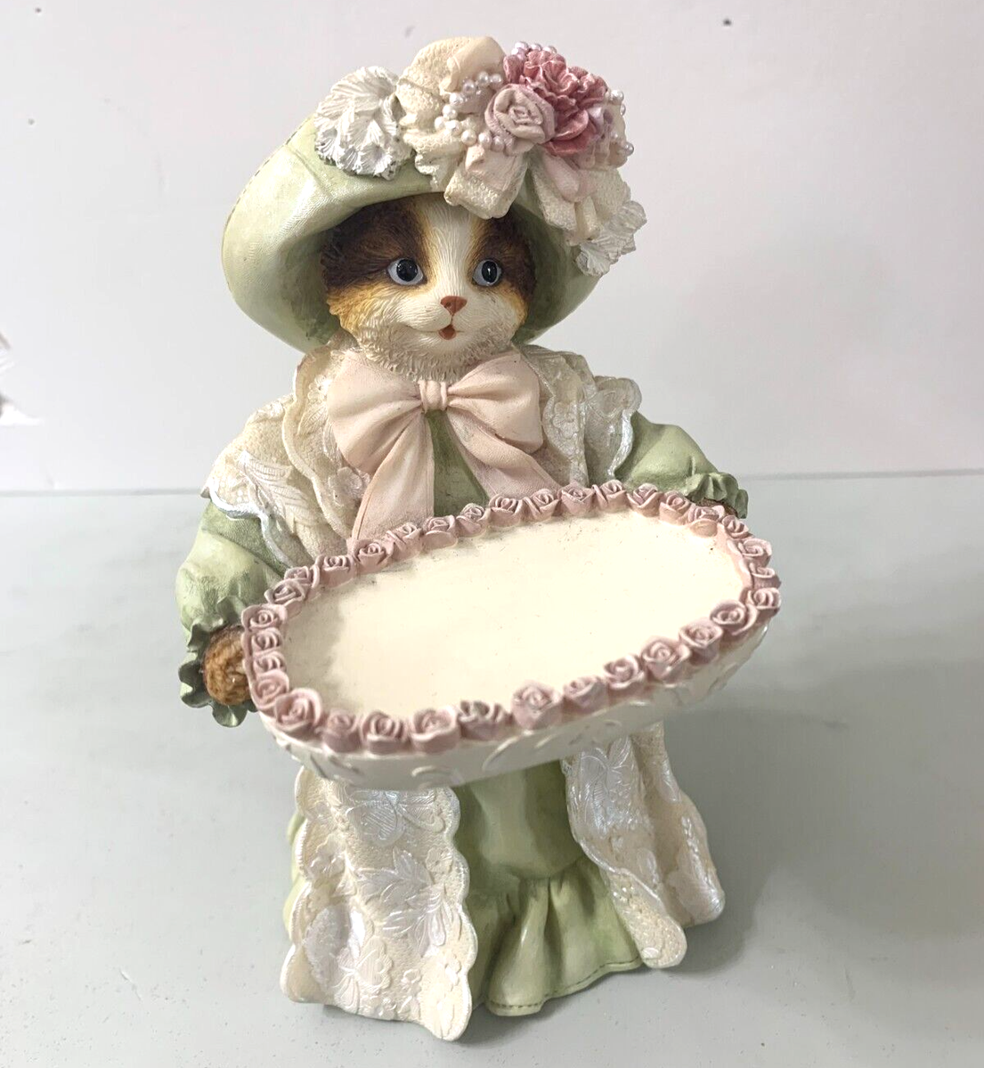 * vintage figure ୨୧ * グレー x ピンク ふわふわ 猫さん vintage figure ୨୧ * グレー x ピンク ふわふわ 猫さん vintage