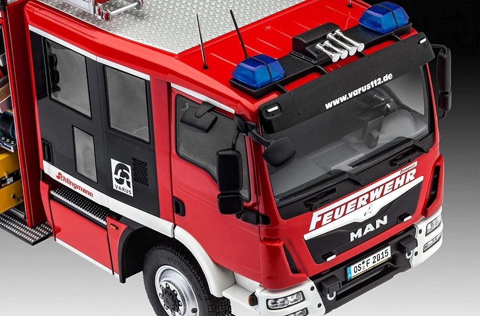 REVELL - MAN TGM Schlingmann HLF 20 Varus 4x4 modello di autopompa antincendi... - Immagine 3 di 4