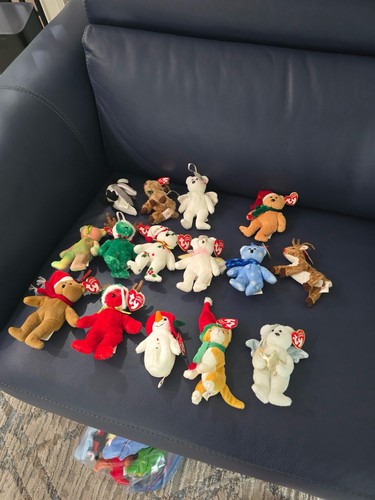 Collection of 15 jingal babies 