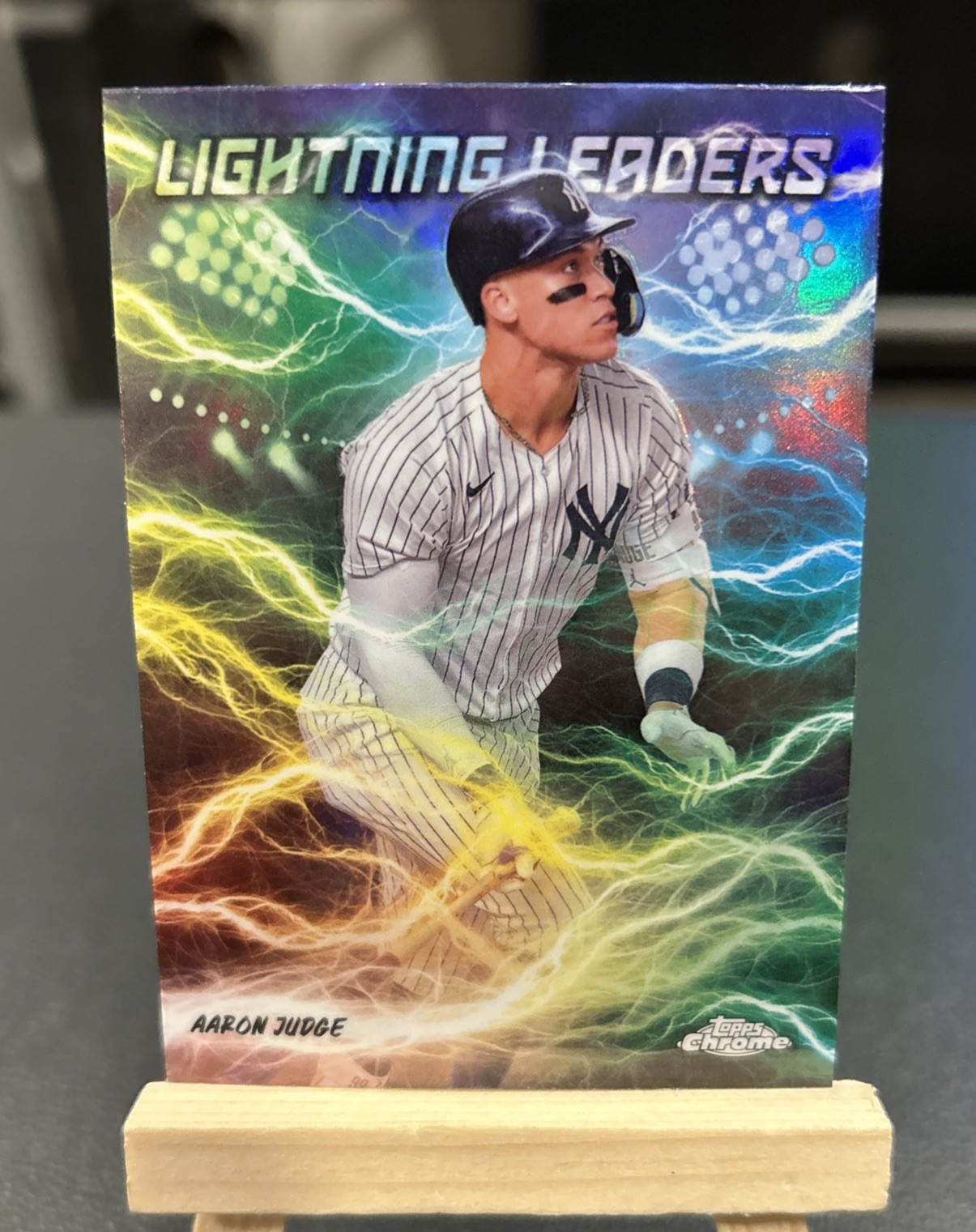 2025 Topps Chrome Aaron Judge Lightning Leaders SP Yankees