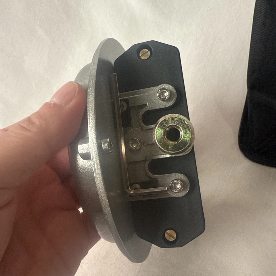 Phottix PH87308 Cerberus Multi Mount Holder with Bowens Speed Ring - Image 4 of 4