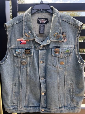 🔥Harley-Davidson Light Blue Denim Vest with Assorted Enamel Pins🔥 - Image 1 of 4