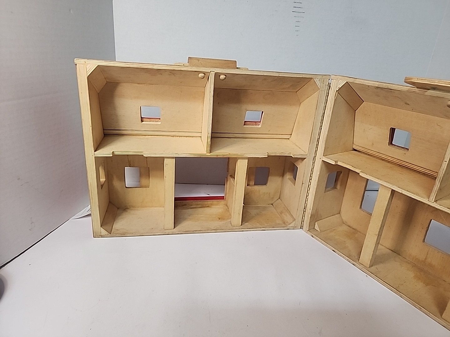 Melissa & Doug Fold & Go 2 Story Wooden Barn Toy OPENING DOORS