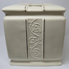 Croscill Sorrento Bathroom Porcelain Tissue Box Cover