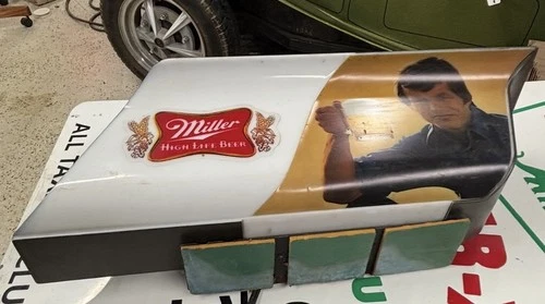 Vintage 1979 Miller High Life Beer Lighted Bar Sign. 15x5x4 Does Not Work