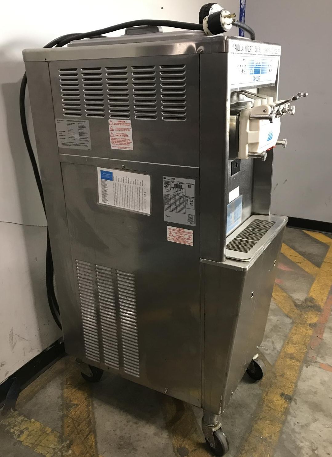 2007 Taylor Soft Serve 79427 Air Cooled 1 Phase Ice Cream/Frozen