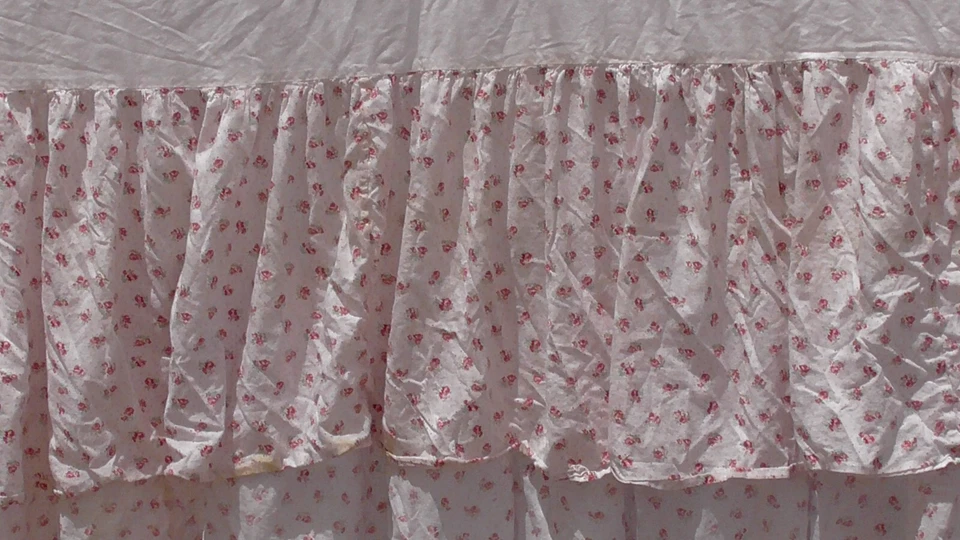 Vintage Pattern-Cotton Tiny Roses queen cottage core romantic designer bed skirt - Image 3 of 4