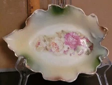 VINTAGE PORCELAIN TRINKET DISH WITH FLORAL DESIGN