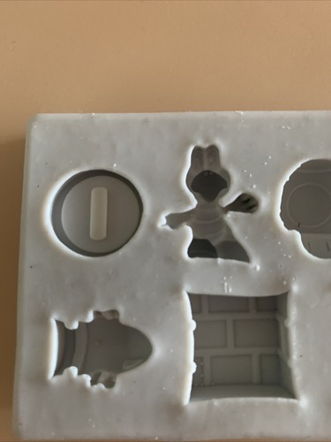 Video Theme Silicone Mold, 9 Cavity Mario Mold,cake Decorating, Fondant Mold - Picture 2 of 4