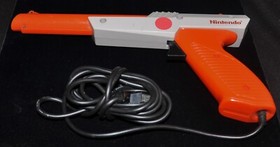 Nintendo NES Zapper Duck Hunt Light Gun Authentic NES-005 Orange