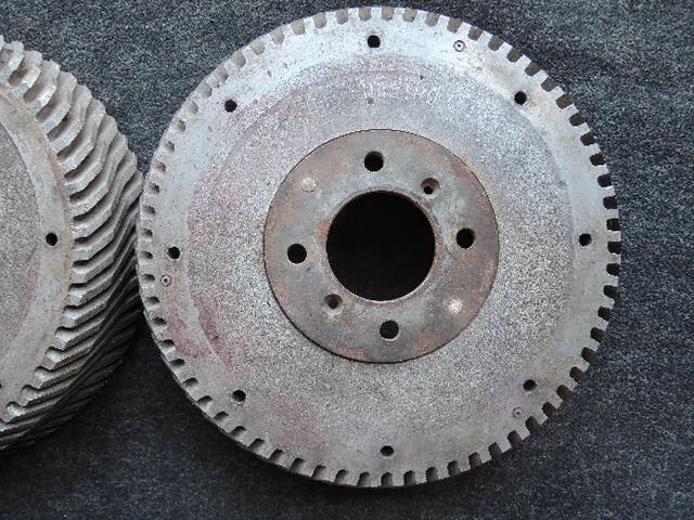 ALFA ROMEO GIULIETTA USADO ORIGINAL PAR DE TAMBORES DE FRENO DELANTEROS de aluminio con aletas Foto 2 de 4