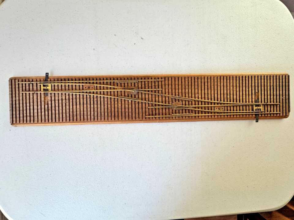 Tru-Scale HO #6 Right Hand Crossover-Brass Rails-Code 100 w/box - VGC - Image 2 of 4