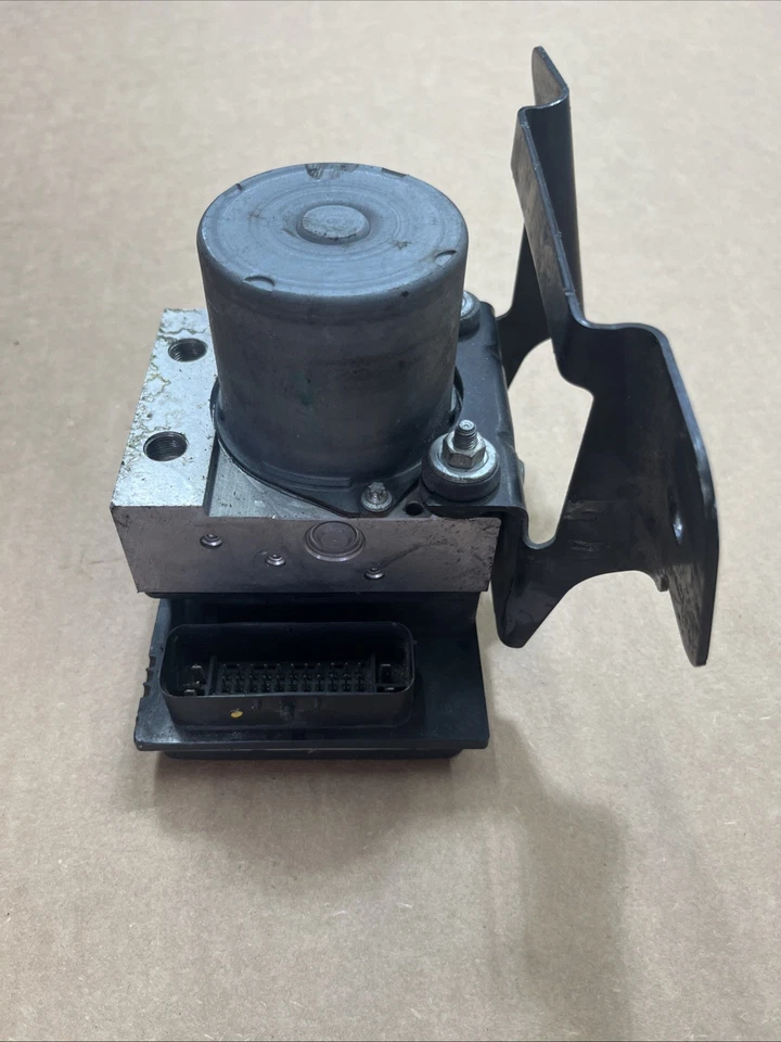 GMC Acadia Chevy Traverse 2008-2011 ABS conjunto de frenos antibloqueo OEM Foto 3 de 4