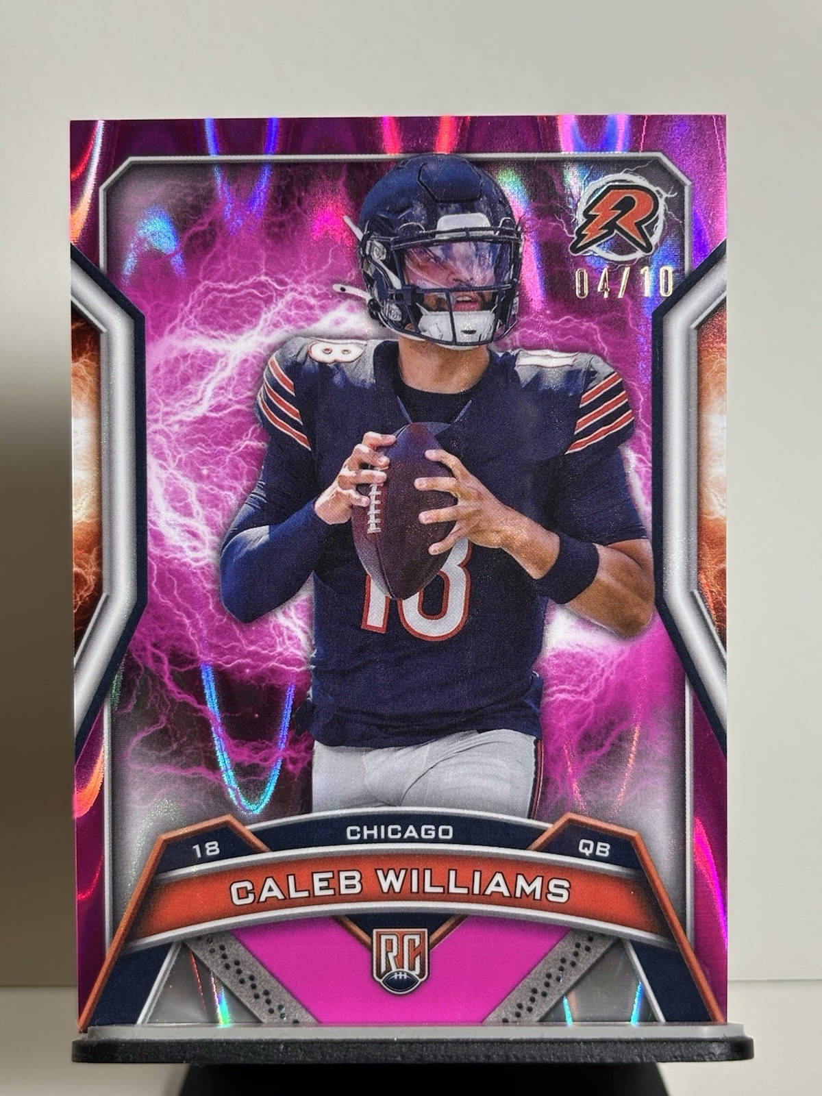 2024 Caleb Williams Topps Resurgence Pink Power Surge Refractor 04/10 #117 (RC)