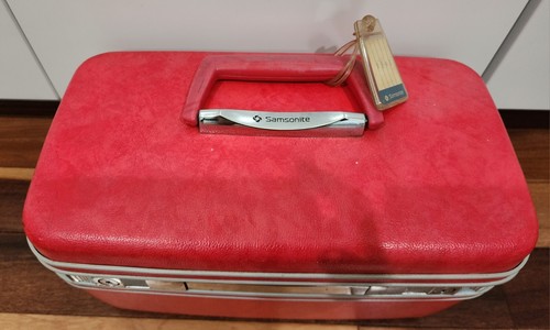 VTG Samsonite Red SILHOUETTE Train Cosmetic Case Marbled W/ Tray - Picture 2 of 11