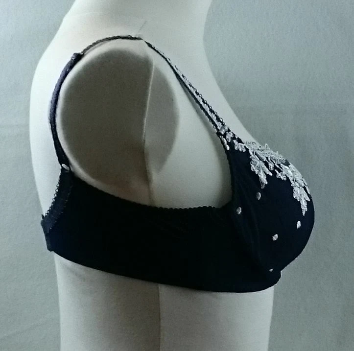 BH mit Bügel und Stickerei, Größe 75D, dunkelbau/weiß (C140) - Bild 2 von 3