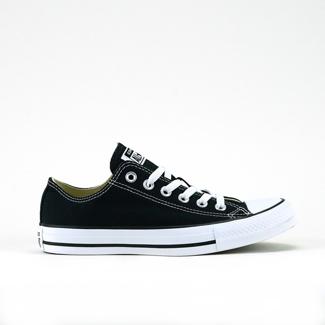 converse unisex chuck taylor sneakers
