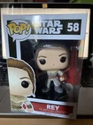 Funko POP! Star Wars Rey 58 Vaulted w/Pop Protector {FPB10}