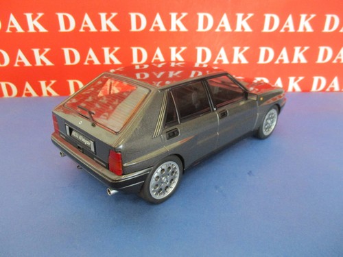Die cast 1/18 Modellino Auto Lancia Delta HF Integrale 16V Dark Grey 1990 Triple - Picture 5 of 7