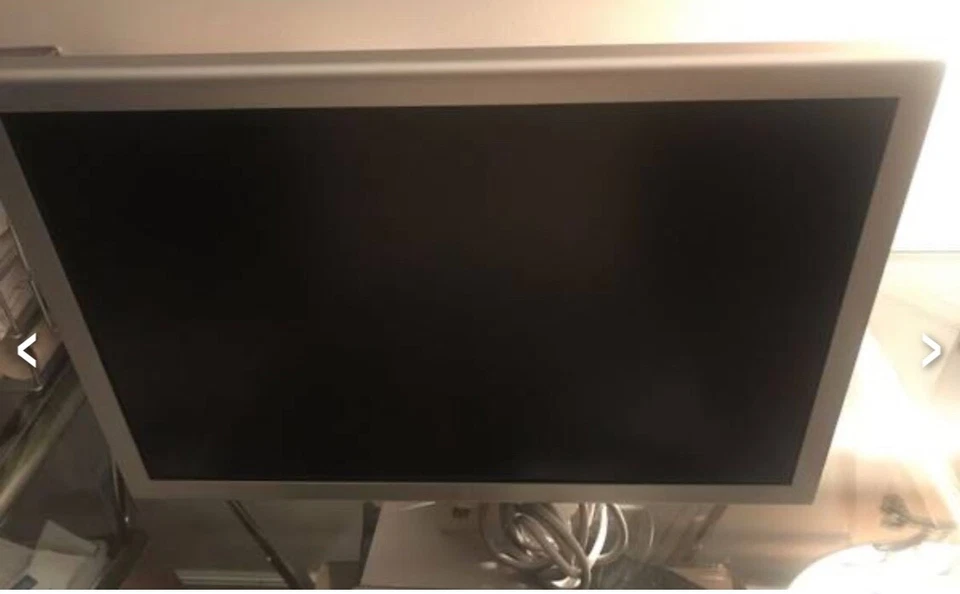 Apple A1081 20 inch Widescreen Cinema Display LCD Monitor Vintage Desk Screen - Image 3 of 3