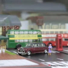 DCM 1:64 Phantom VI Royal Family custom with Queen Elizabeth II Figure