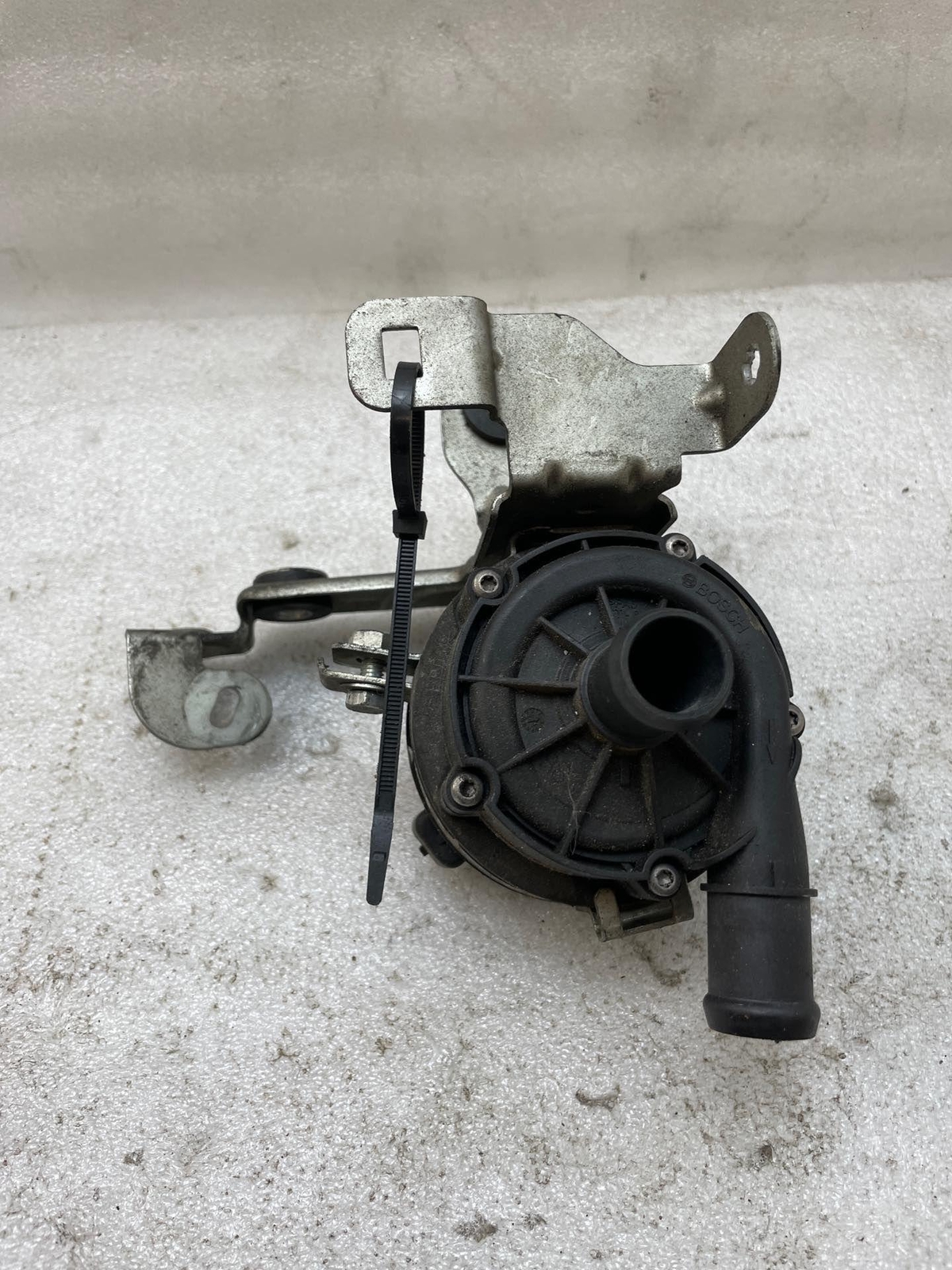 2015 MASERATI GHIBLI Coolant Pump 670005347 3.0L OEM