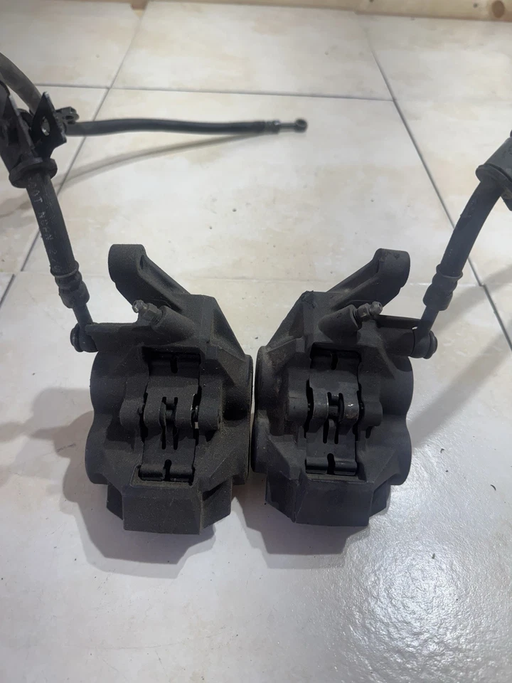 Cailpers de freno delanteros Yamaha R6 2003-2005 Foto 3 de 4