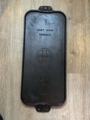 Griswold Cast Iron Griddle #7 Erie, PA EXCELLENT CONDITION!