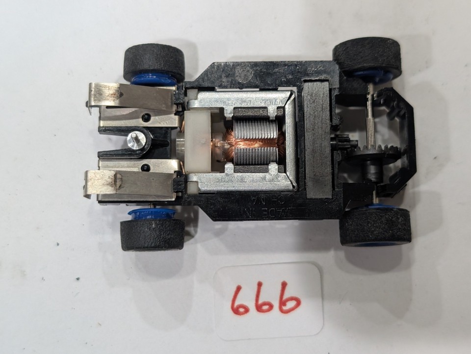 Pignons Pour Chassis De Voiture De Slot TYCO HP-7 HO - Lot Neuf, Tension 12V