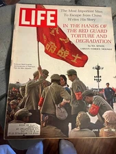 Magazine LIFE 1967 COVER IN THE HANDS OF RED GUARD CHINA Great ads!
