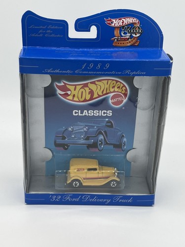 Hot Wheels 32 1932 Ford from 2002 (16th Annual Collector's