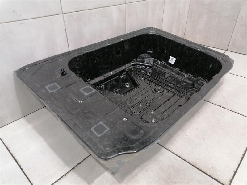 MERCEDES GT 4-DOOR X290 Load Compartment Well A2906100800  