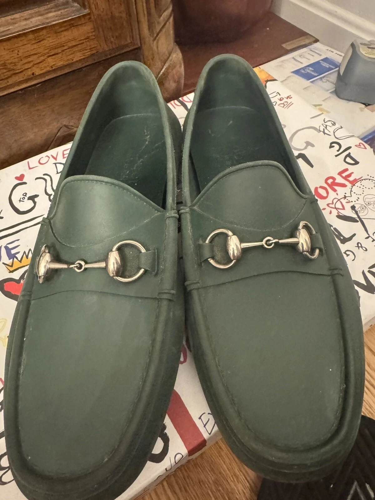 Rare mocassins Gucci caoutchouc émaillé fabriqué en Italie 10,5 US homme chaussure vert
