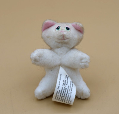 Vintage 1995 Galoob POUND  PURRIES Mini Cat Plush Toy 2.5'' aprox
