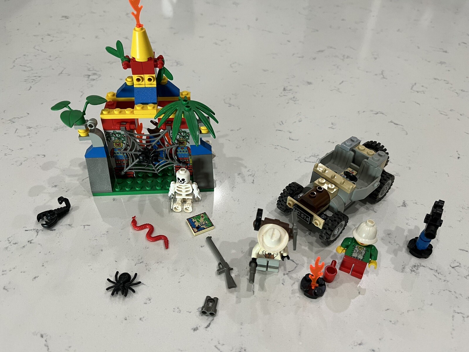 Vintage Lego Adventurers Senor Gomez'z Expidition/Spider's Secret Near Complete