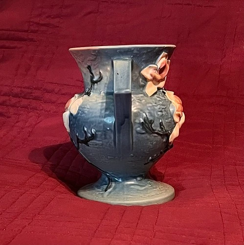 vintage roseville pottery vases